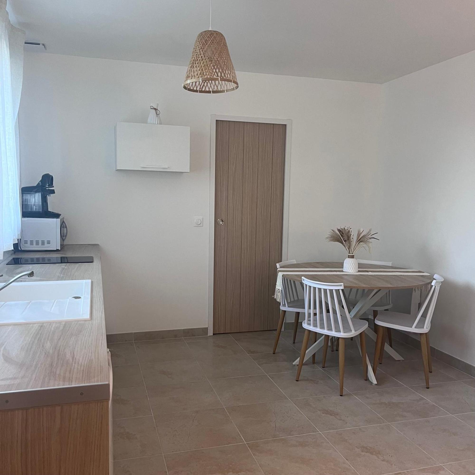 Cocon Avec Spa Mios Bagian luar foto